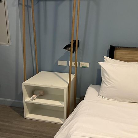 Simply Sleep Hostel Бангкок Екстер'єр фото