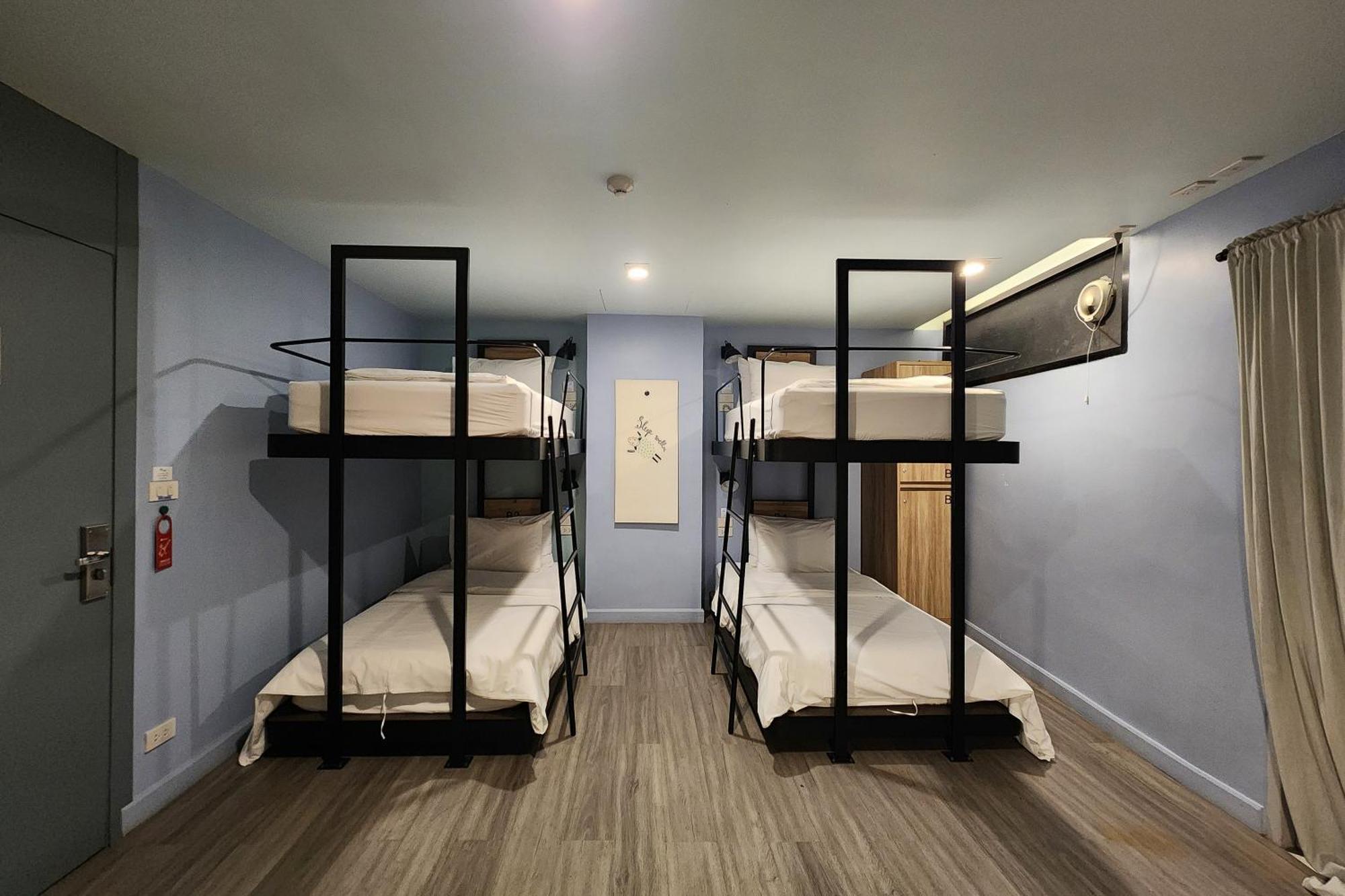 Simply Sleep Hostel Бангкок Екстер'єр фото