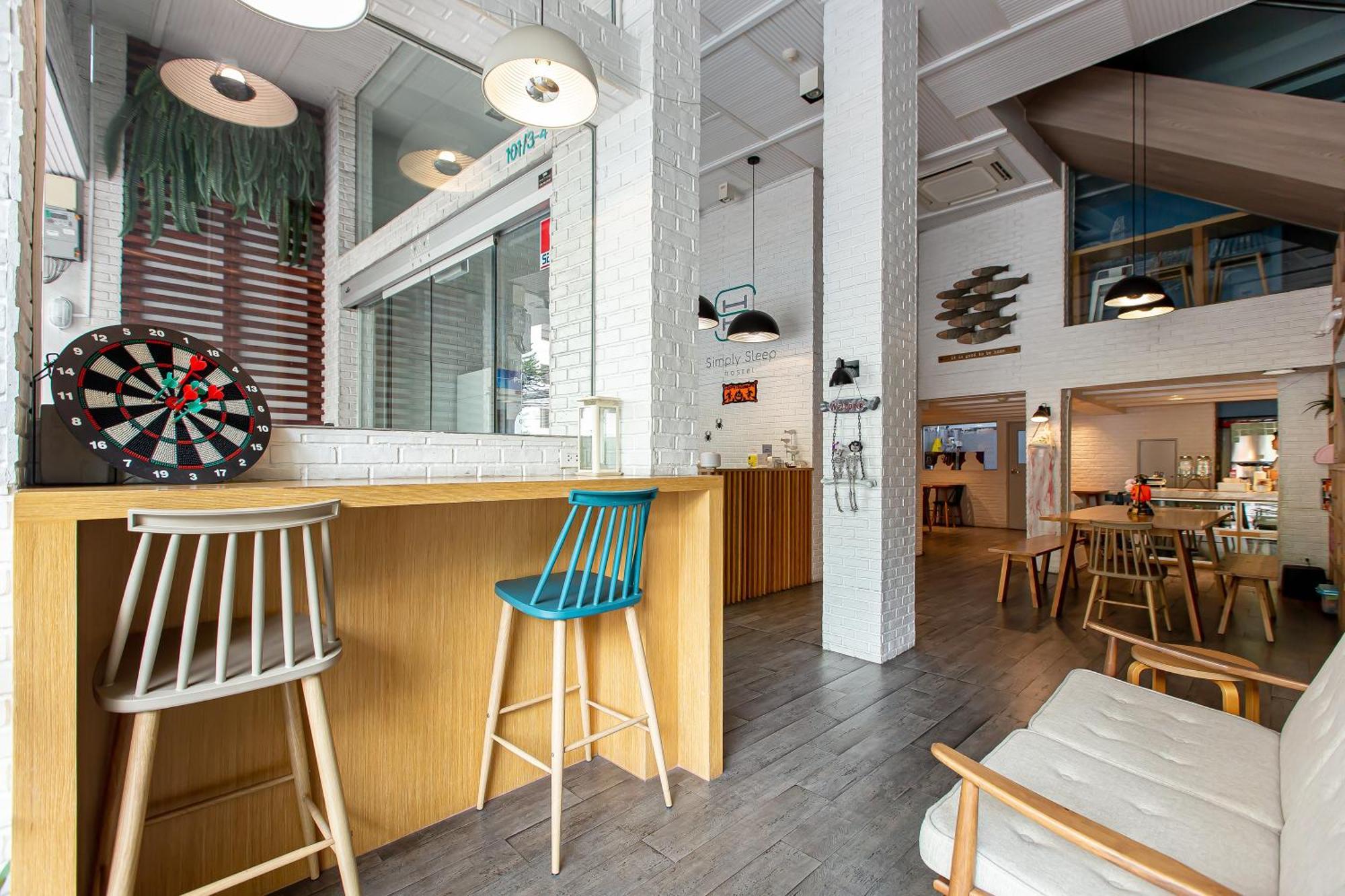 Simply Sleep Hostel Бангкок Екстер'єр фото